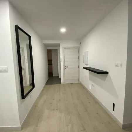 Apartamento En Avenida De Finisterre アパート ア・コルーニャ