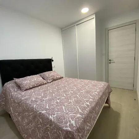 Apartamento En Avenida De Finisterre * ア・コルーニャ